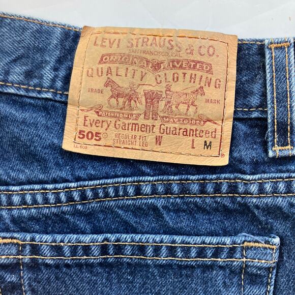 Vintage Y2K Levi’s 505 Straight Leg Jeans Size 9 JR M Blue Medium Wash Cotton - Picture 5 of 7